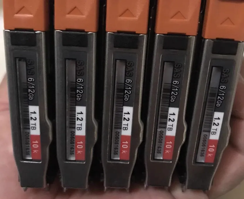 Жёсткий диск NewEMC UNITY 005051635 005051632 1.2TB 10K 12Gb 2.5" SAS HDD 005053