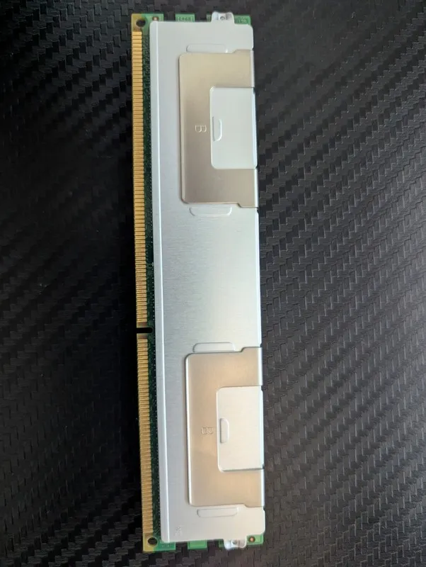 Модуль памяти Samsung 4GB 2Rx4 PC3-10600R DDR3-1333 ECC Reg Server RAM M393B5170