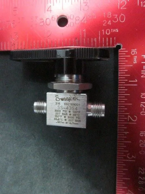Клапан Swagelok SS-43S4 316 Stainless Steel Ball Valve 1/4"