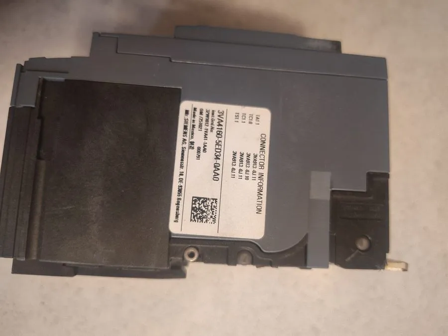 Автоматический выключатель SIEMENS CIRCUIT BREAKER 3VA4160-5ED34-0AA0 60A 600Y/3