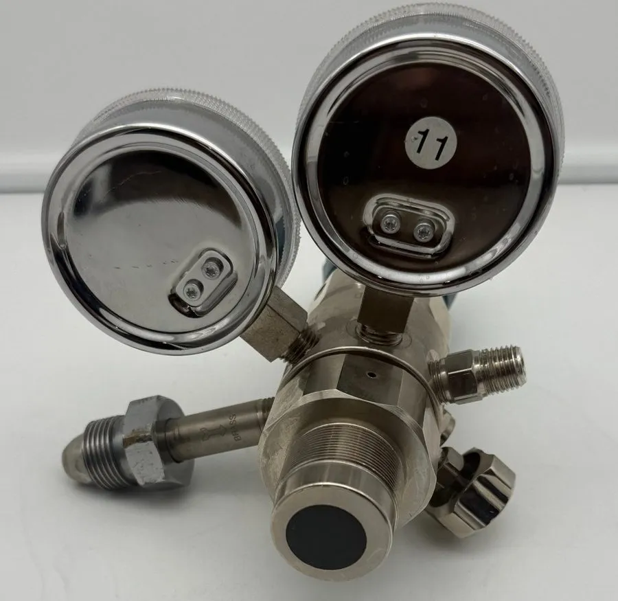 Трубопроводная арматура Airgas 2-Stage Pressure Regulator, 3000 psi inlet pressu