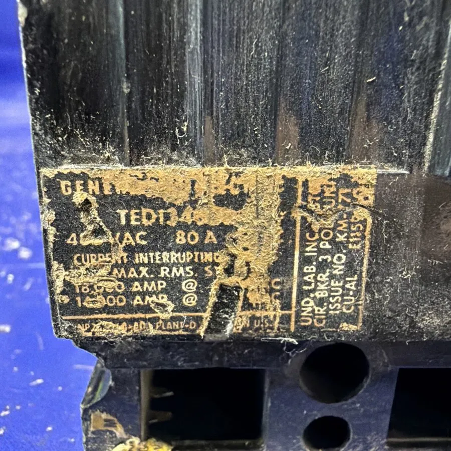 Автоматический выключатель GE TED134080 Circuit Breaker 80A 3P 480V AC 250V DC