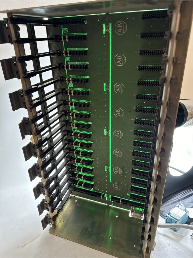 ПЛК Allen-Bradley 1771-A4B Chassis 16 Slot I/O Part 966494-01