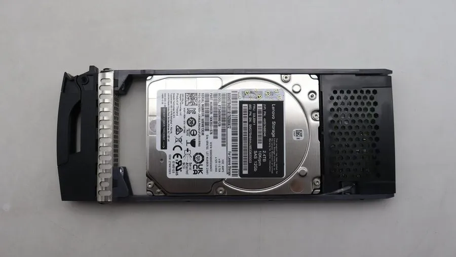 Жёсткий диск 4XB7A88046 Lenovo 03LE911 DE 2.4TB 10K SAS 12G 2.5'' HDD Hard Drive