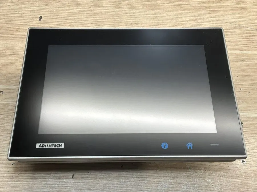IIoT-устройство ADVANTECH TPC-1051WP-E3AE PREOWNED / JUA3346