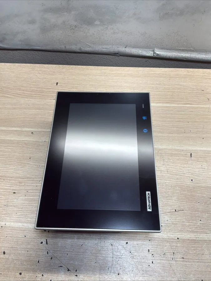 IIoT-устройство ADVANTECH TPC-1051WP-E3AE PREOWNED / JUA3346 — фото лота 2