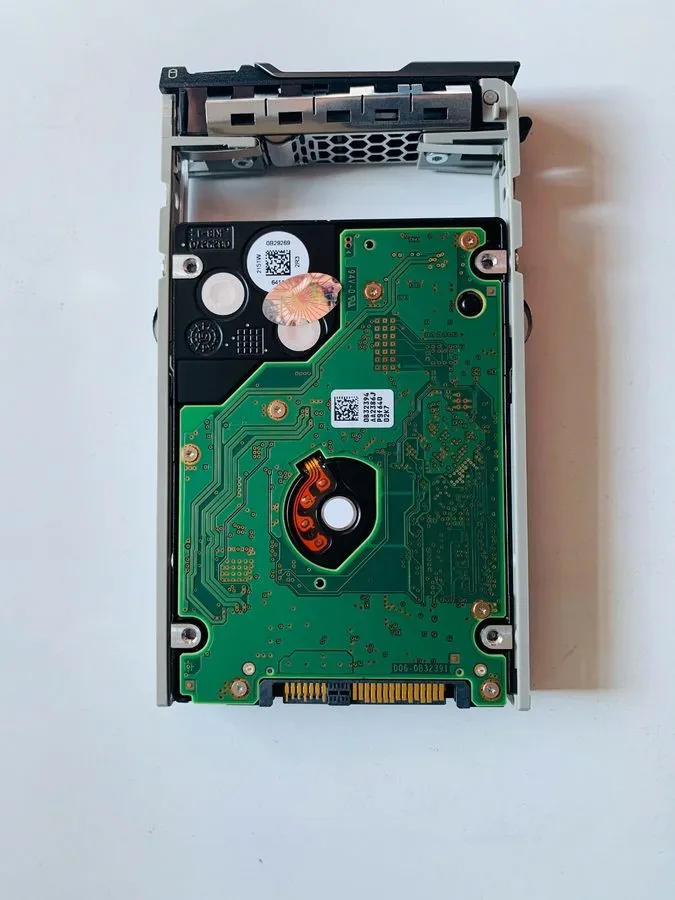Жёсткий диск DELL 9XNF6 09XNF6 1.2TB 12G 10K SFF 2.5" SAS HDD HARD DRIVE — фото лота 2