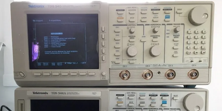 Осциллограф Tektronix TDS540 4 Channel, 500MHz 1GS/s Oscilloscope
