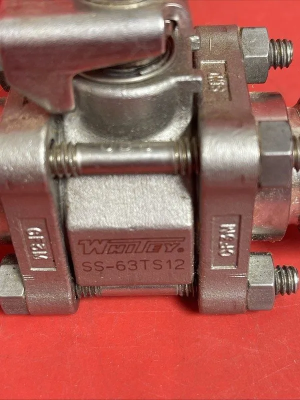 Клапан Swagelok SS-63TS12 Stainless Steel 3-Piece 60 Series Ball Valve FNIP — фото лота 1