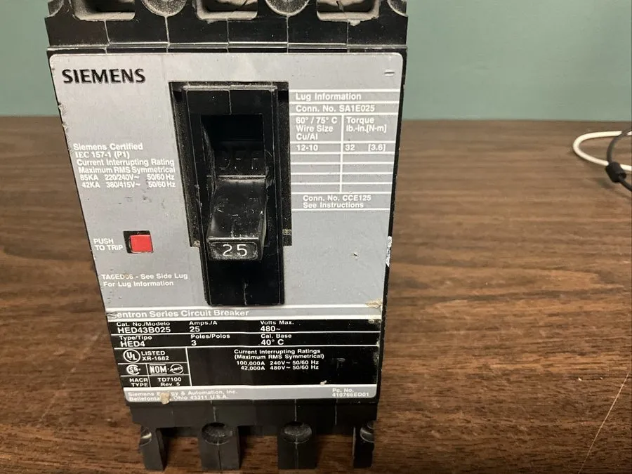 Автоматический выключатель Siemens HED43B025 Sentron Series Circuit Breaker 25A 