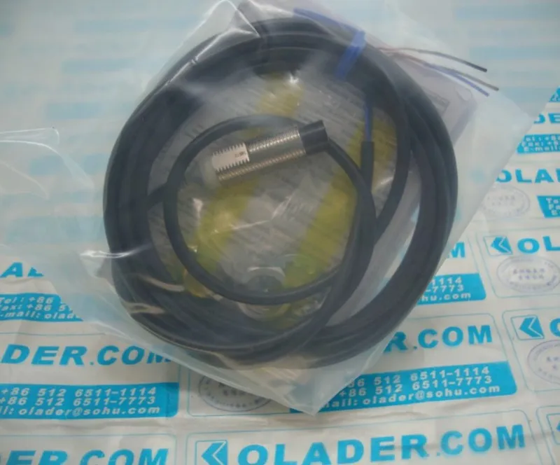 Датчик приближения Omron E2E-X5MB1D12 Proximity Sensor