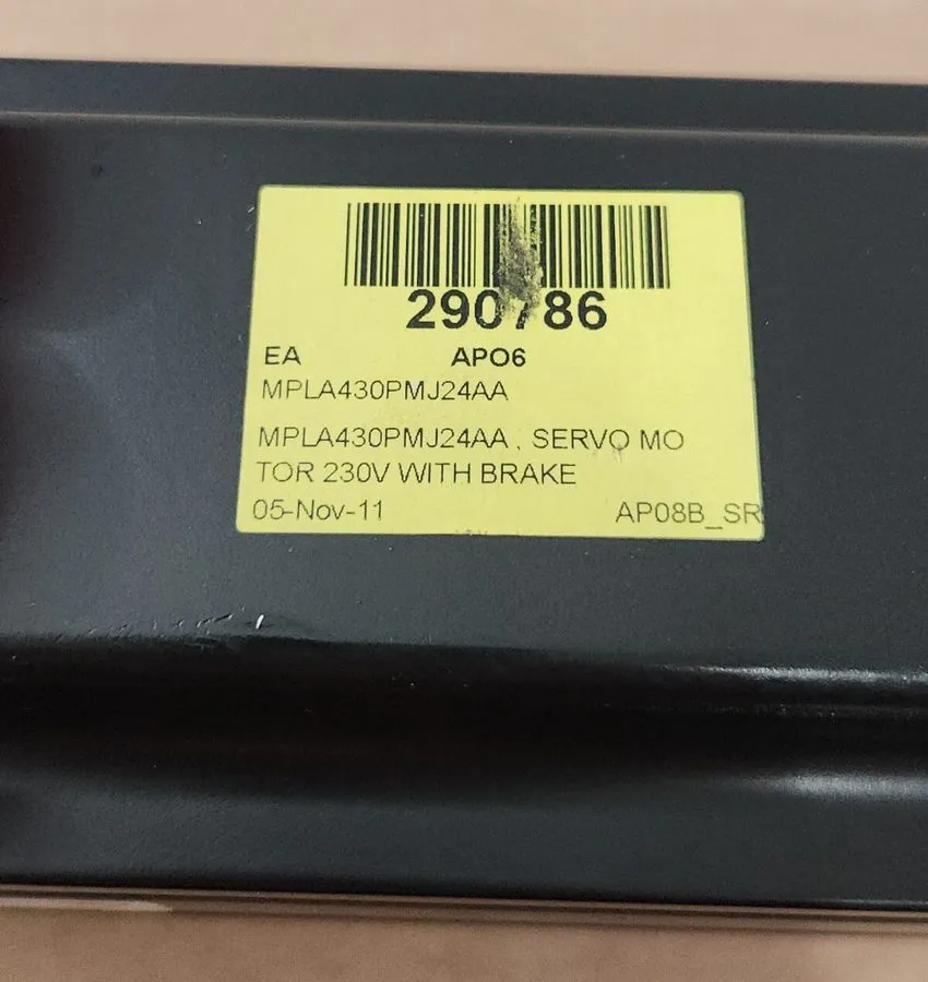 Серводвигатель Allen-Bradley MPL-A430P-MJ24AA /A Servo Motor 2.2kW 3Hp 5000Rpm
