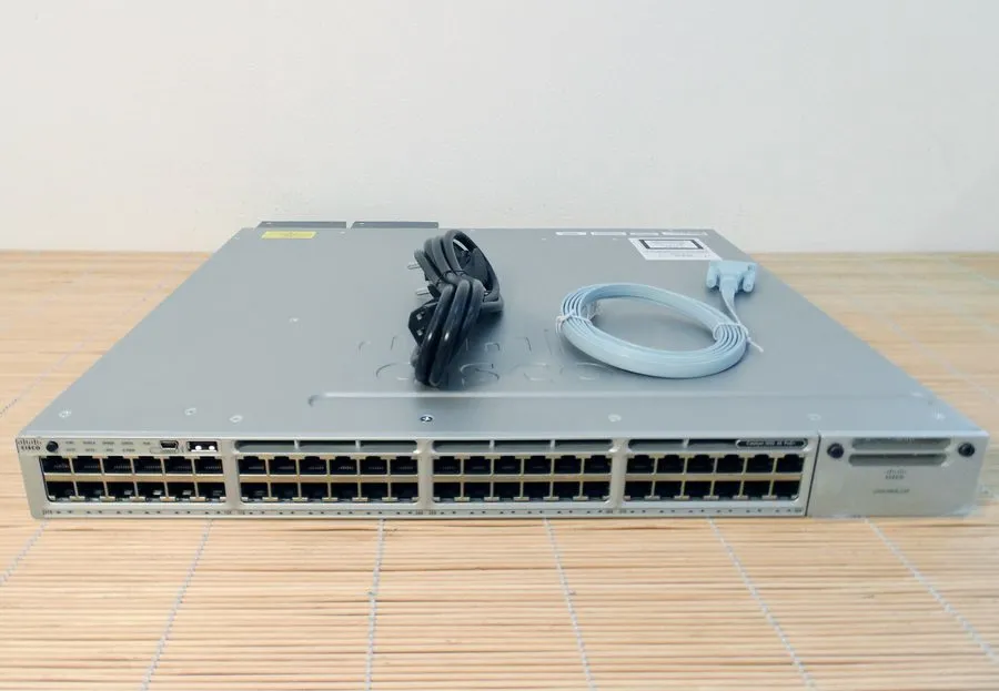 Коммутатор Cisco WS-C3850-48P-L Stackable 48 10/100/1000 Eth PoE+ ports lan base