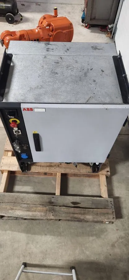 Робот ABB IRB 2600 M2004 Robot w/ IRC5 Controls, Missing Cable Set