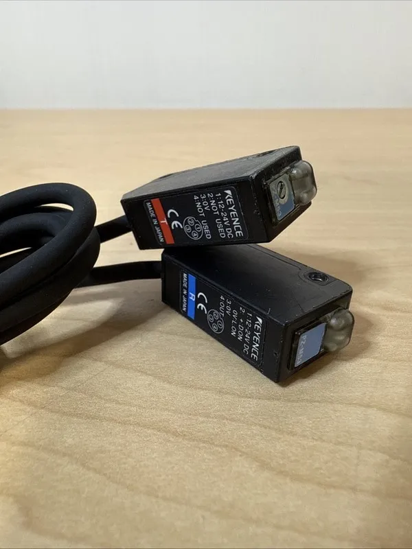 Фотоэлектрический датчик KEYENCE PZ-M53 PHOTOELECTRIC SENSOR 12/24VDC — фото лота 2