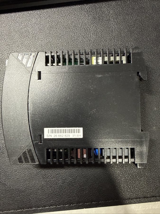 Блок питания Puls DC Power Supply, 100/240V AC, 24/28V DC, 15 W, 0.6 A, DIN Rail