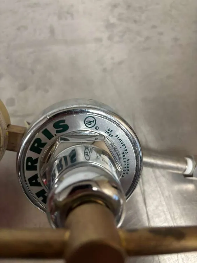 Трубопроводная арматура Harris 47-200-CR Compressed Gas Regulator — фото лота 1