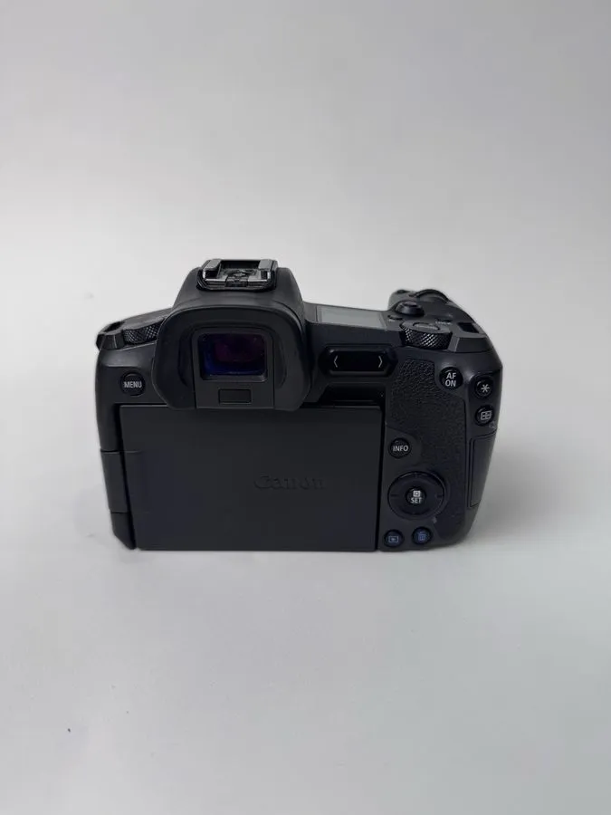 Фотокамера Canon EOS R 30.3MP Mirrorless Camera With Canon RF 50MM f1.8 (PLEASE  — фото лота 2