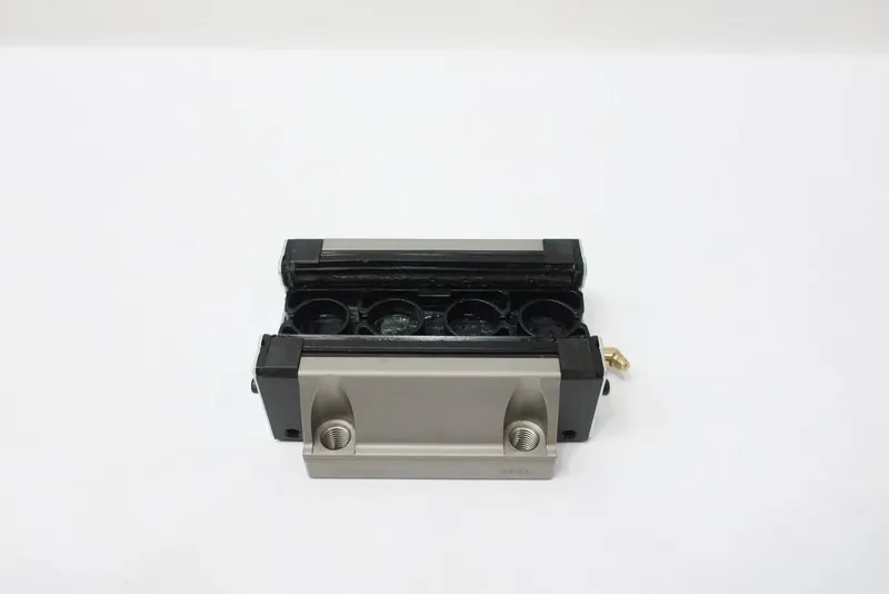 Линейная направляющая Thk SHS45C Linear Bearing Guide Block 44mm