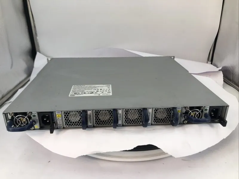 Коммутатор Arista DCS-7048T-A 48-Port 1GbE RJ-45 + 4x 10GB SFP+ Ethernet Switch — фото лота 3