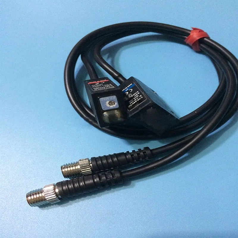 Фотоэлектрический датчик Keyence PZ-M52 Photoelectric Thrubeam Sensor 10m M8 Con
