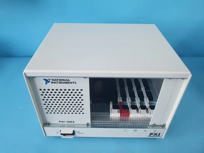 Шасси National Instruments PXI-1002 PXI 4-Slot Chassis