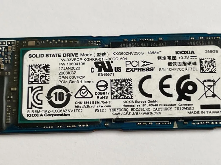 SSD-накопитель x Kioxia (Toshiba) XG6 256GB NVMe M.2 2280 SSD (KXG60ZNV256G)