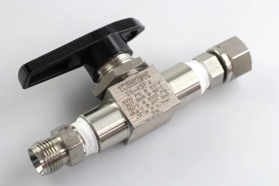 Клапан Swagelok Whitey SS-43F4 Stainless Steel Ball Valve