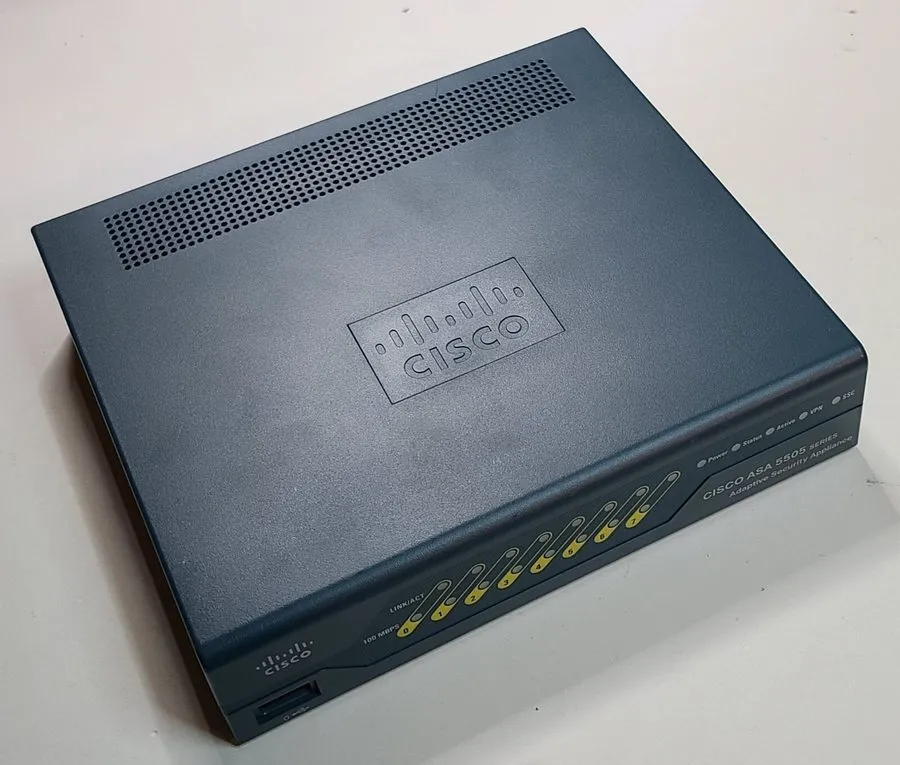 Межсетевой экран Cisco ASA 5505 Series Firewall 8-Port Fast Ethernet Layer 3 RJ-