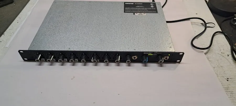 Микшерный пульт Shure SCM800 Rackmount Professional 8 Channel Microphone Mixer