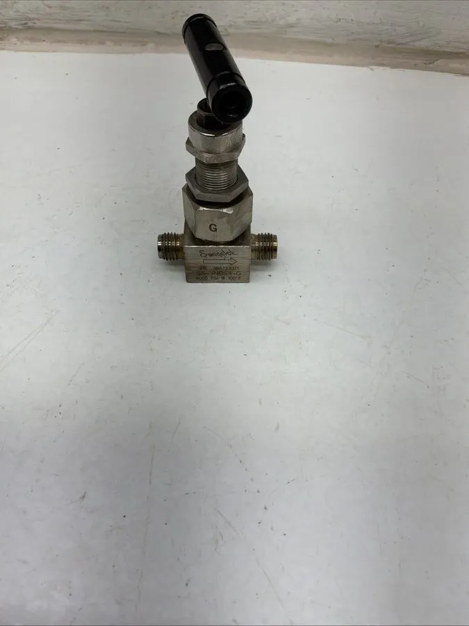 Клапан 1- Swagelok Severe Service Needle Valve, 1/4" OD Tube, SS-3NBS4-G