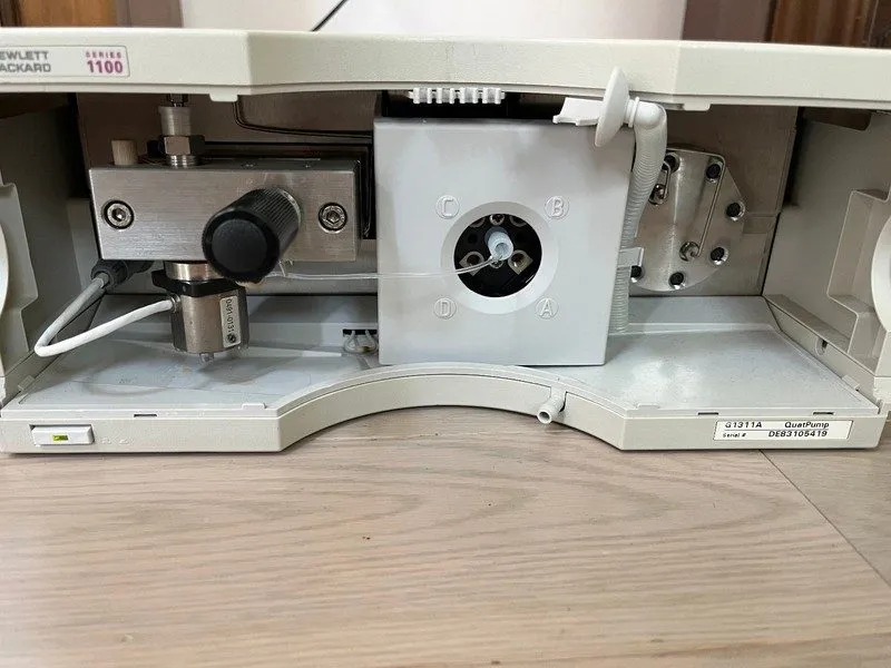 Хроматограф Agilent 1100 HPLC G1311A Quat Pump Fair Condition