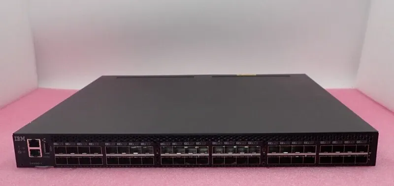 Коммутатор IBM SAN48B-5 2498-F48 6510 48x 16Gb FC Port Switch 48-Port Active + L