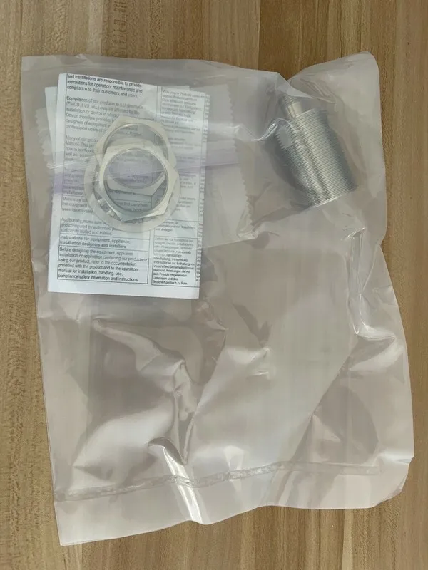 Датчик приближения Omron E2E-X10F1-M1 Proximity Sensor Switch
