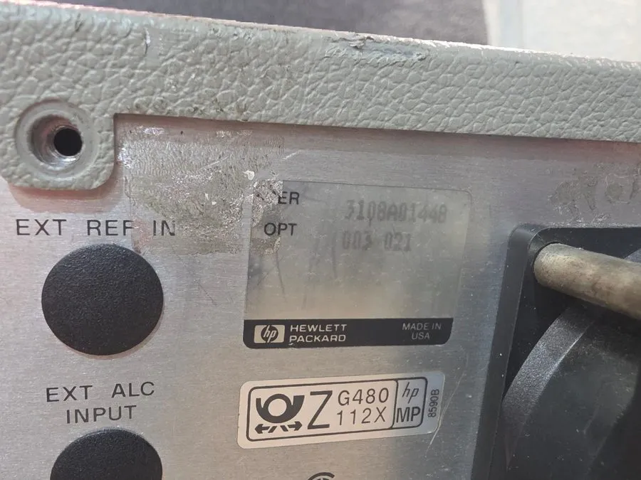 Анализатор спектра HP Agilent 8590B Spectrum Analyzer 9 kHz to 1.8GHz — фото лота 2