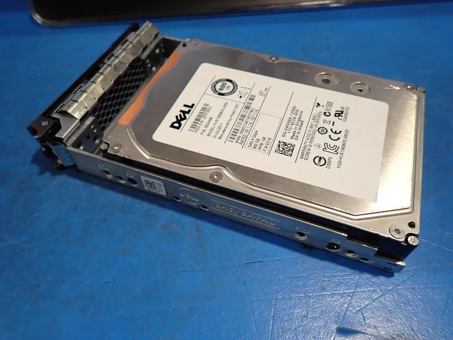 Жёсткий диск 0W348K W348K Dell 600GB 15K RPM 6Gb/s 3.5" SAS HDD Hard Drive — фото лота 2