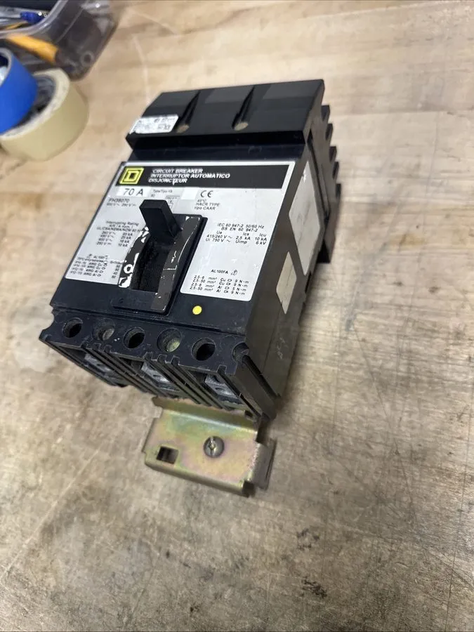 Автоматический выключатель SQUARE D FH36070 FH I-LINE 3 POLE 70 AMP 480v BLACK C