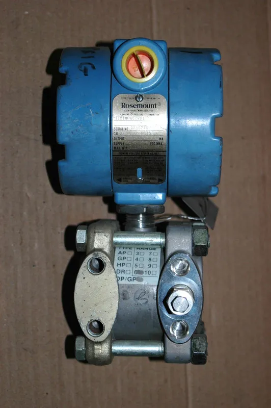 Датчик давления EMERSON ROSEMOUNT 1151 0-100PSI PRESSURE TRANSMITTER 1151GP6E22B