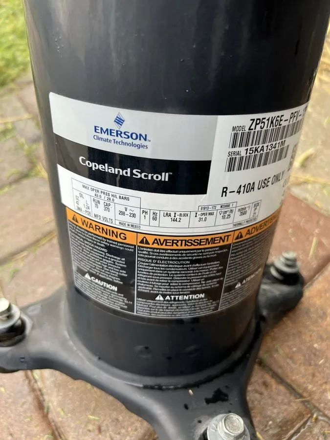 Компрессор COPELAND SCROLL COMPRESSOR model ZP51K6E PFV-13P year 2015 220v singl — фото лота 1