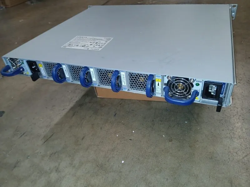 Коммутатор Arista DCS-7050S-52 52-port 10GBE switch — фото лота 2