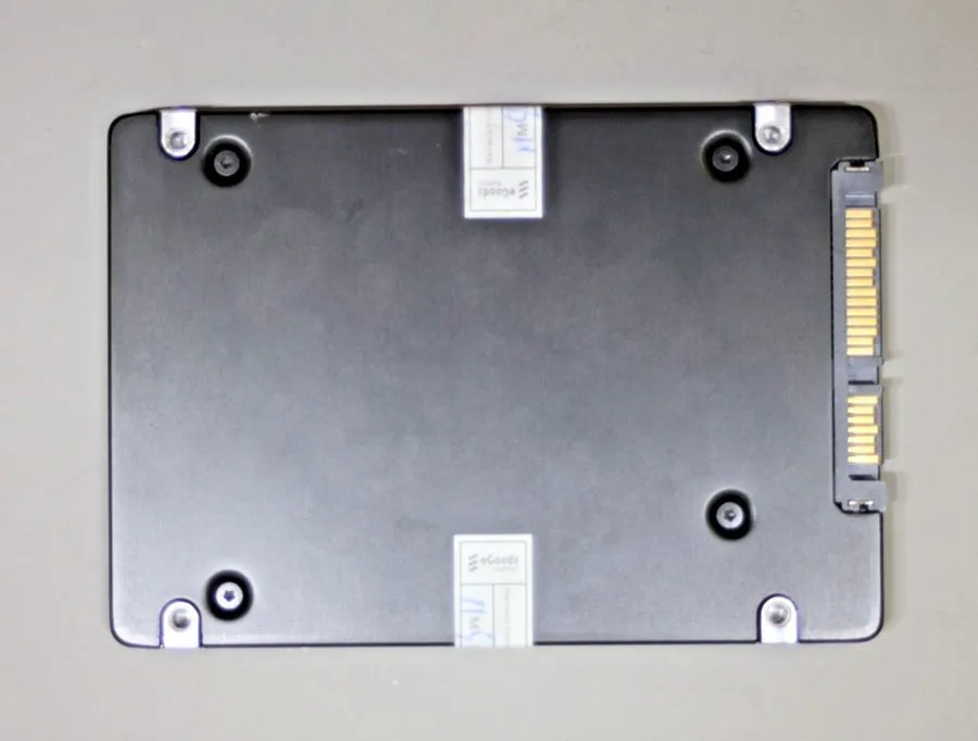 SSD-накопитель Samsung PM893 7.68TB SATA 6Gb/s 2.5" SSD MZ-7L37T60 MZ7L37T6HBLA