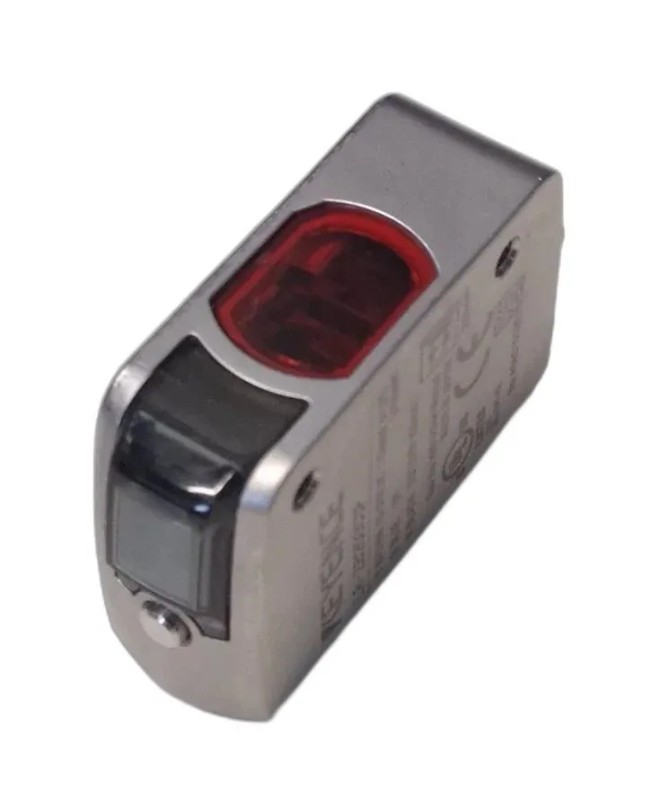 Датчик Keyence LR-ZB250C3P Sensor w/ M8 Connector Sn 250mm