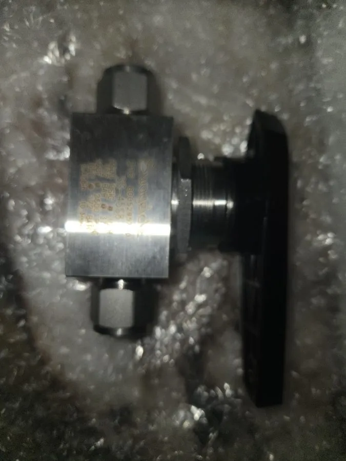 Клапан Swagelok SS-45S8 Stainless Steel Ball Valve 2500psig 1/2"