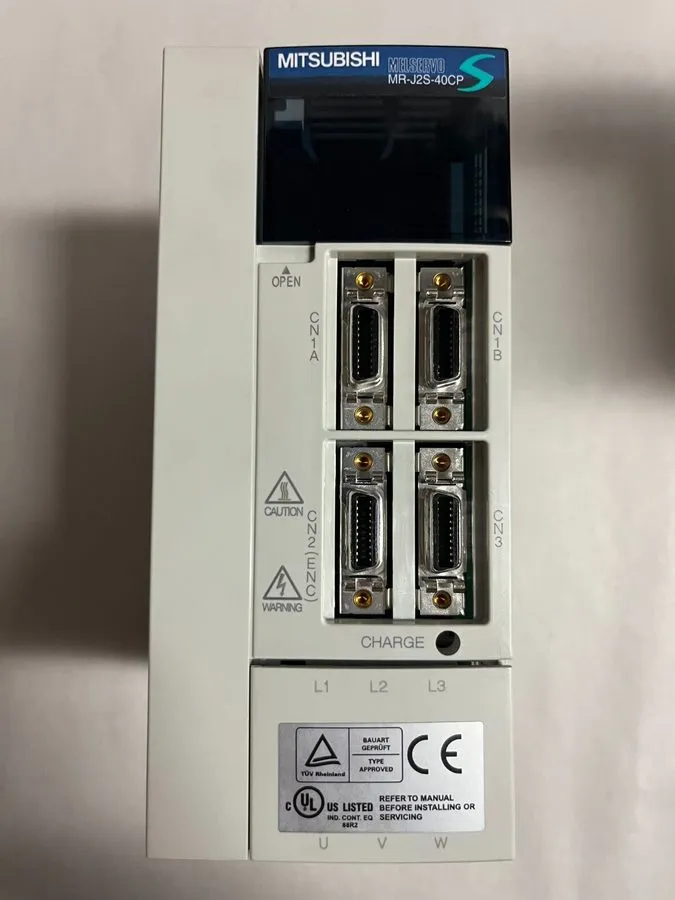 Сервопривод Mitsubishi MR-J2S-40CP Servo Amplifier 400W Unit