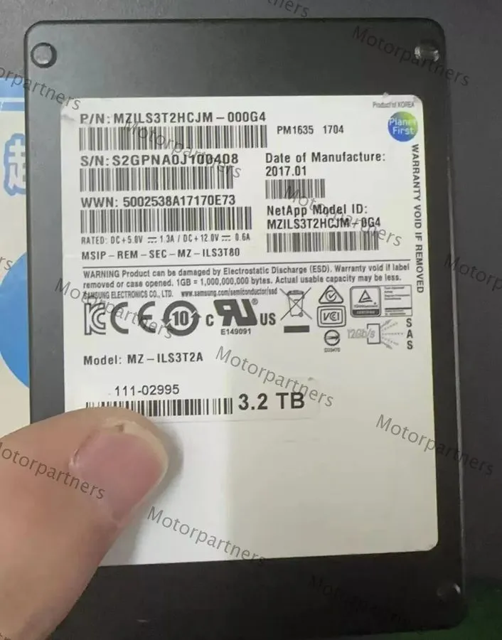 SSD-накопитель SAMSUNG PM1645 3.2TB SSD SAS 12Gb/s MZ1LT3T2HALS-0G4 MZ-1LT3T20 S