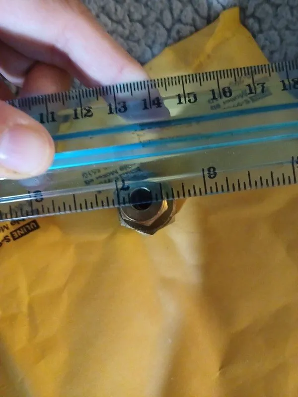 Фитинг Swagelok B-810-6-4 Brass Swagelok Tube Fitting FNSP — фото лота 2