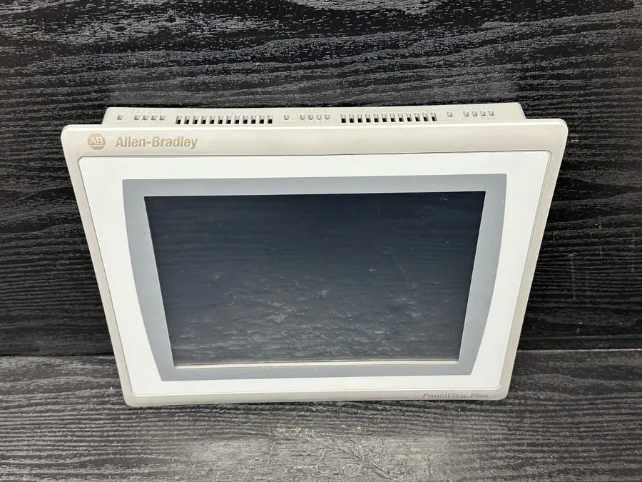 Панель оператора Allen Bradley 2711P-T10C21D8S PanelView Plus, Color 10.4" Termi