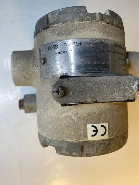 Датчик давления Honeywell ST3000 Smart Pressure Transmitter 11-42VDC 0-100 INH20