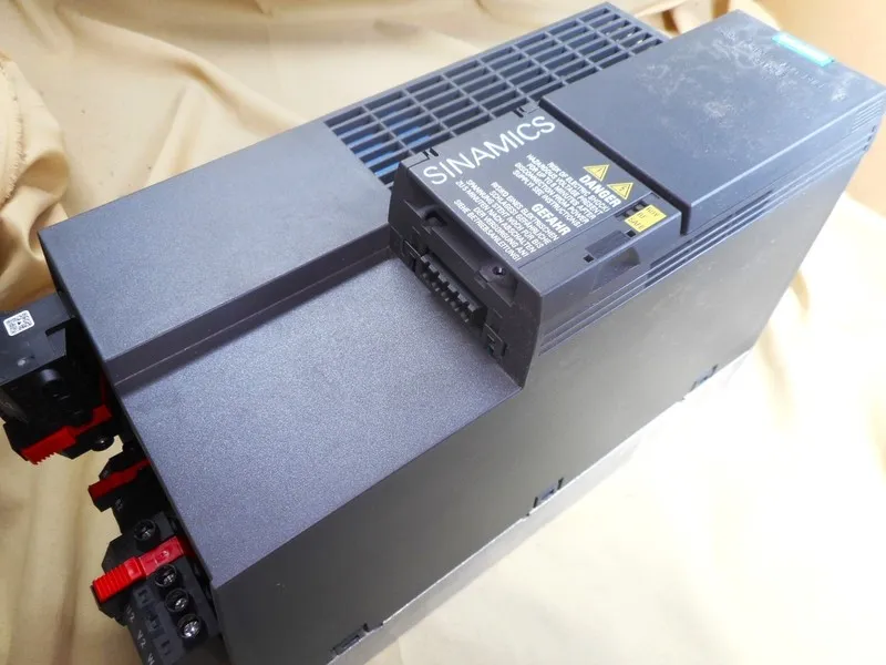 Частотный преобразователь Siemens 6SL3210-1KE23-2AB1 Sinamics frequency converte