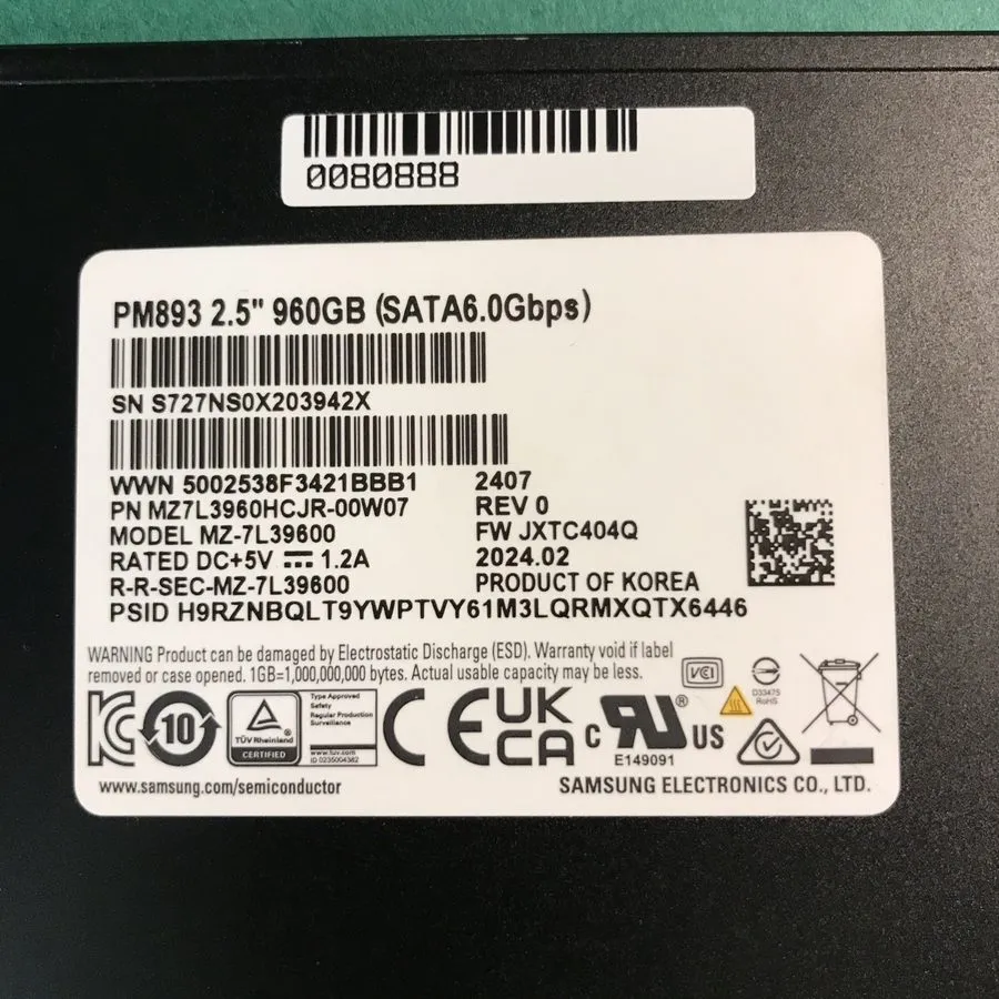 SSD-накопитель Samsung PM893 960GB SSD 2.5" SATA 6Gb/s MZ-7L39600 MZ7L3960HCJR-0 — фото лота 2